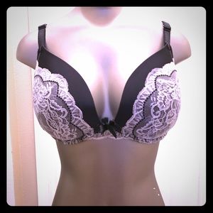 Victoria’s Secret bra 34 DDD